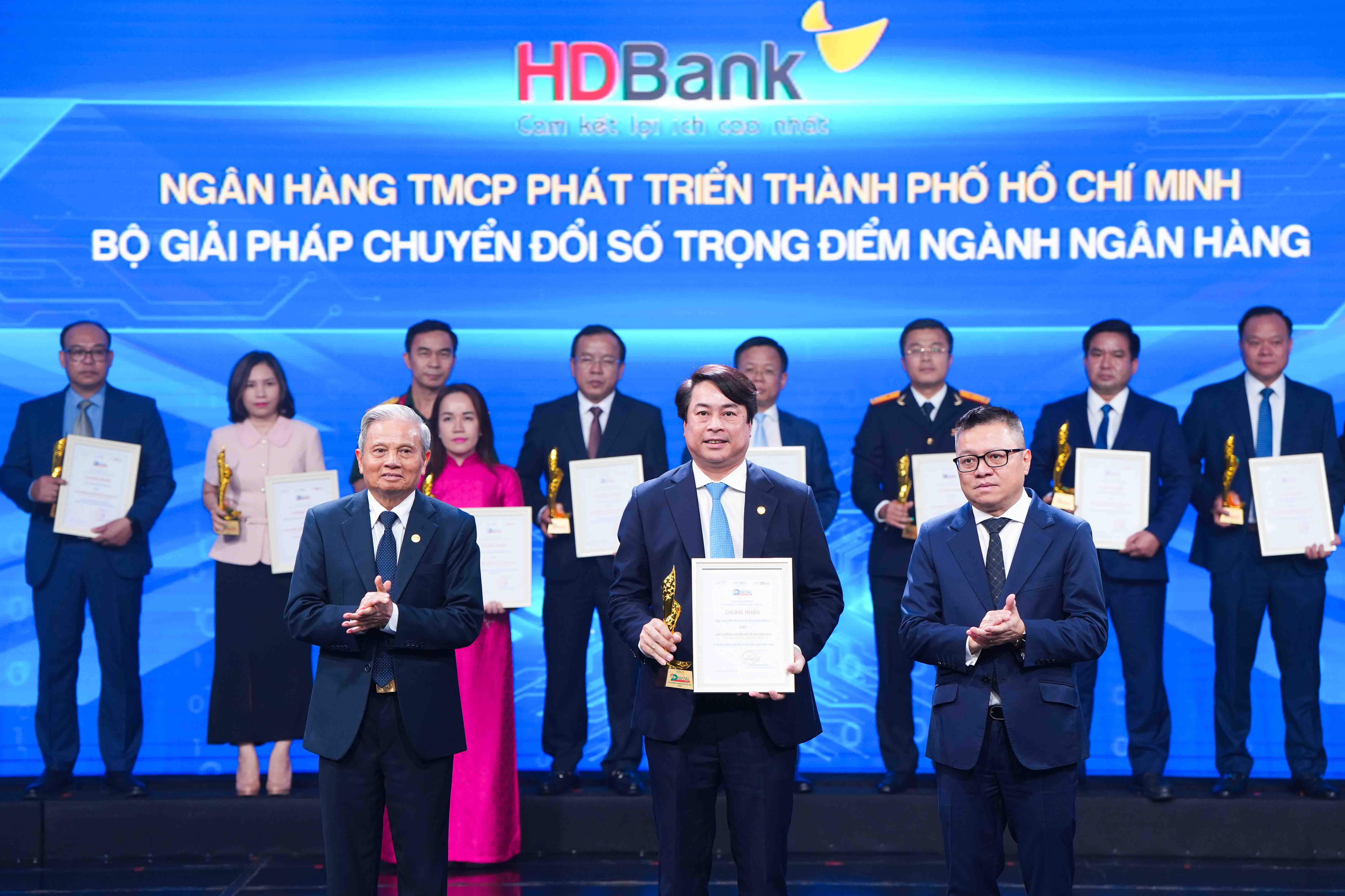 hd-1760082702.jpg