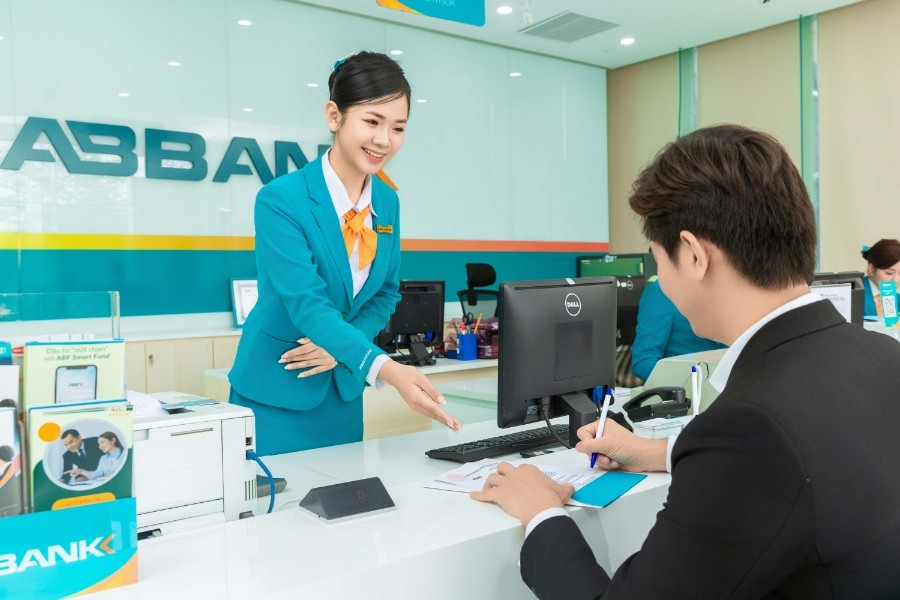 ABBank đã cấp tín dụng ra sao cho các cá nhân, doanh nghiệp liên quan đến ông Vũ Văn Tiền?