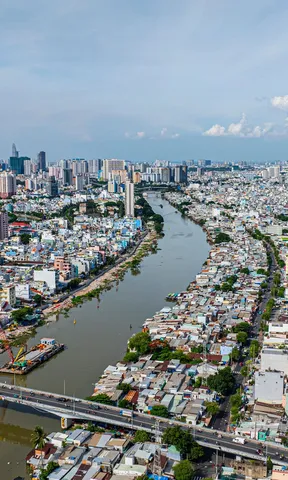 Đại công trường hơn 7.300 tỷ ở TP.HCM tăng tốc, diện mạo kênh Đôi thay đổi rõ rệt