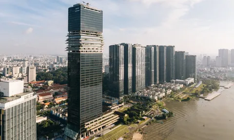 Lô trái phiếu hơn 10.000 tỷ đồng hé lộ điều gì về chủ mới Saigon Marina IFC?