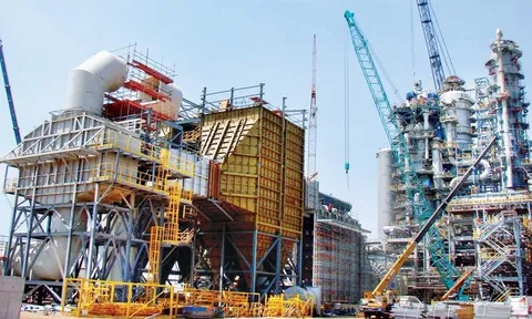 Điều gì khiến khoản nợ thuế của Tổ Hợp Technip kéo dài suốt một năm?