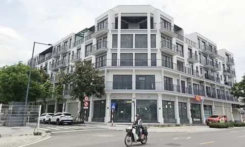 Cú sốc BĐS hạng sang Hà Nội: View Hồ Gươm giảm hẳn 20%, chủ nhà "gồng lỗ" chờ khách